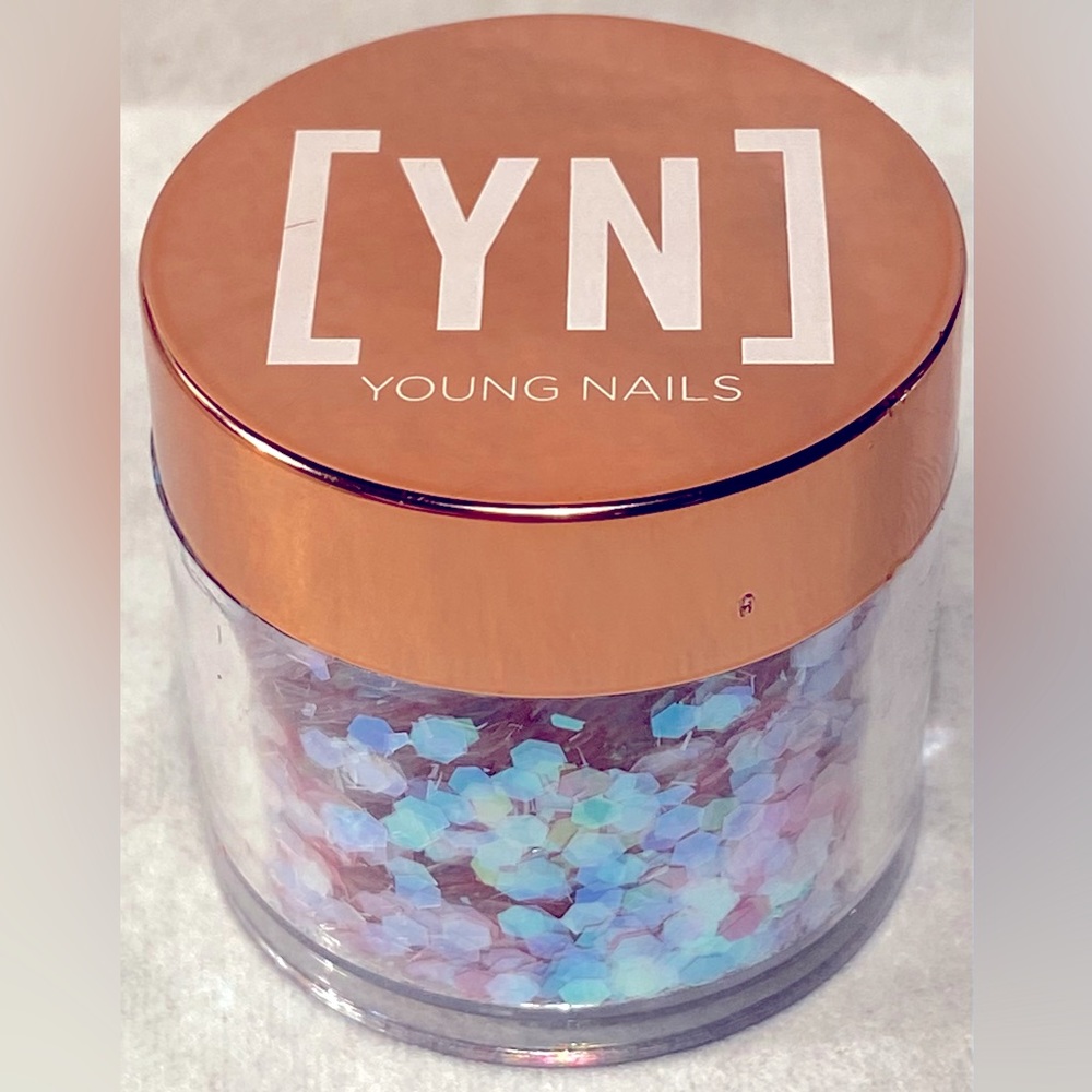 ❌️sold❌️Young nails chunky glitter “major rain drop”